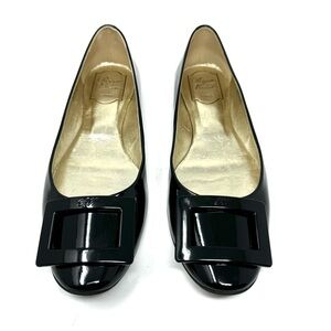 ROGER VIVIER black patent leather Gommette flats, made in. Italy, size 39